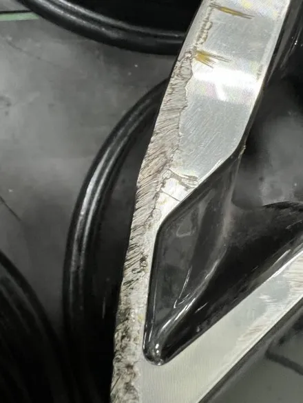대구 휠복원 대구 휠도색 대구 자동차 휠수리 잘하는 곳 휠플레이 타이어 전문[르노 클리오 순정 18인치 다이아몬드커팅 휠복원 작업입니다.] / 대구 서구 평리동