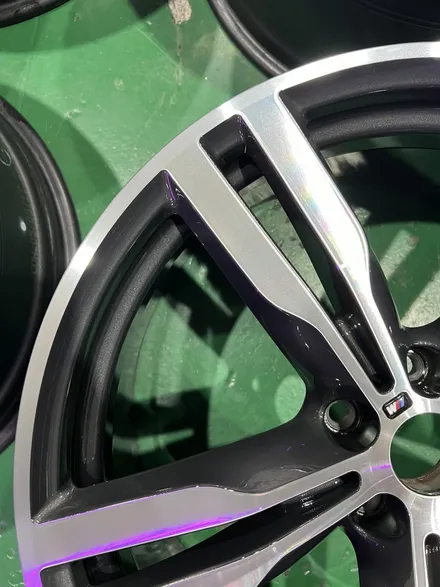 대구 휠복원 대구 휠도색 대구 자동차 휠수리 잘하는 곳 휠플레이 타이어 전문[BMW 7시리즈 순정 20인치 다이아몬드 커팅 휠복원 작업입니다.] / 대구 서구 평리동