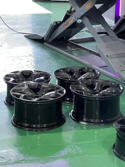 대구 휠복원 대구 휠수리 대구 휠도색 전문샵 휠플레이 [BMW X6 20인치 휠도색 작업입니다.] / 대구 서구 평리동