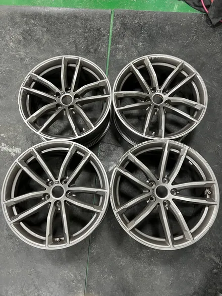 대구 휠복원 대구 휠도색 대구 휠수리 타이어 전문 휠플레이[BMW 5시리즈 순정 18인치 블랙고스트크롬 휠도색 작업입니다.] / 대구 서구 평리동