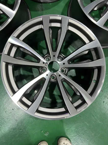 대구 휠복원 대구 휠도색 대구 휠수리 타이어 전문 휠플레이[BMW X5 순정 20인치 다이아몬드컷팅 휠복원 작업입니다.] / 대구 서구 평리동