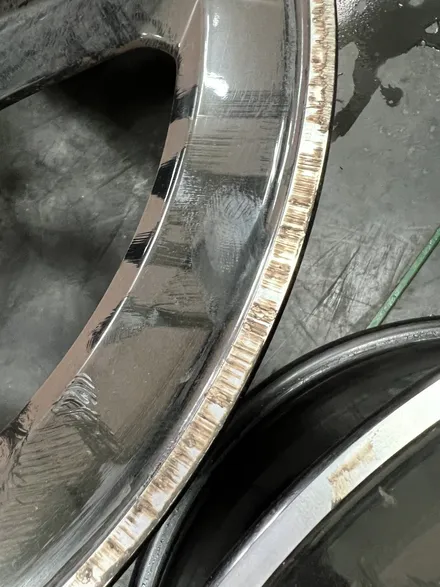 대구 휠복원 대구 휠도색 대구 휠수리 타이어 전문 휠플레이[벤츠 cla 순정 19인치 블랙펄유광 휠도색 작업입니다.] / 대구 서구 평리동