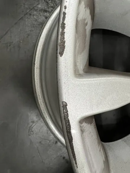 대구 휠복원 대구 휠도색 대구 자동차 휠수리 잘하는 곳 휠플레이 타이어 전문[BMW 5시리즈 순정 18인치 순정 휠복원 작업입니다.] / 대구 서구 평리동