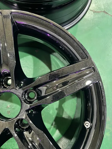 대구 휠복원 대구 휠도색 대구 자동차 휠수리 잘하는 곳 휠플레이 타이어 전문[BMW 1시리즈 순정 17인치 블랙펄유광 휠도색 작업입니다.] / 대구 서구 평리동