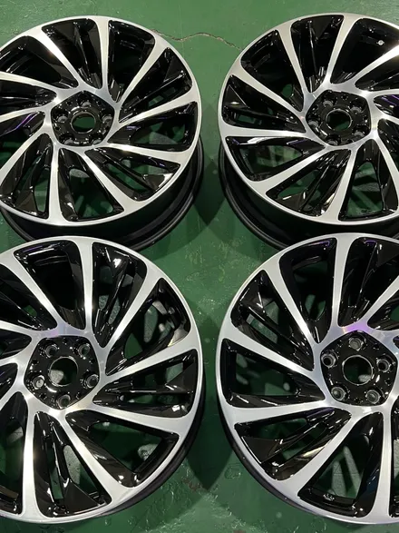 대구 휠복원 대구 휠도색 대구 자동차 휠도색 잘하는 곳 휠플레이 타이어 전문[BMW I8 순정 20인치 휠복원 작업입니다.] 대구 휠복원 성지 / 대구 서구 평리동