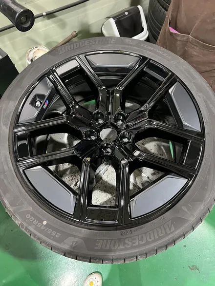 대구 휠복원 대구 휠도색 대구 휠수리 타이어 전문 휠플레이[BMW 7시리즈 순정 20인치 블랙유광 휠도색 작업입니다.] / 대구 서구 평리동