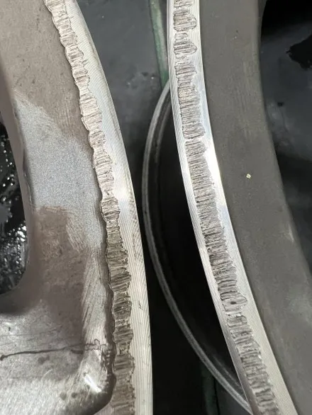 대구 휠복원 대구 휠도색 대구 휠수리 잘하는곳 타이어 전문 휠플레이[아우디 RS7 순정 20인치 다이아몬드커팅 휠복원 작업입니다.] / 대구 서구 평리동