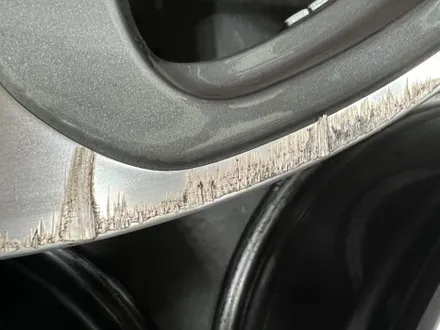 대구 휠복원 대구 휠도색 대구 자동차 휠수리 잘하는 곳 휠플레이 타이어 전문[벤츠 GLC 순정 20인치 다이아몬드커팅 휠복원 작업입니다.] / 대구 서구 평리동