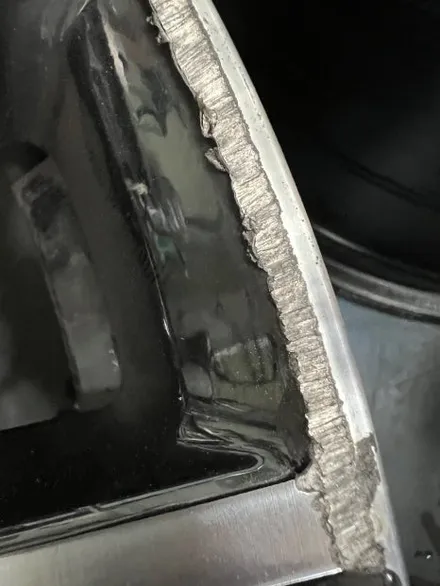 대구 휠복원 대구 휠도색 대구 자동차 휠수리 잘하는 곳 휠플레이 타이어 전문[BMW 320 투어링 순정 19인치 다이아몬드커팅 휠복원 작업입니다.] / 대구 서구 평리동