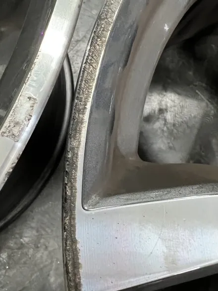 대구 휠복원 대구 휠도색 대구 휠수리 타이어 전문 휠플레이[BMW X6 순정 20인치 다이아몬드커팅 휠복원 작업입니다.] / 대구 서구 평리동
