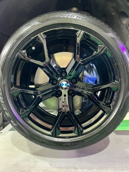 대구 휠복원 대구 휠도색 대구 휠수리 타이어 전문 휠플레이[BMW X6 순정 21인치 블랙유광 휠도색 작업입니다.] / 대구 서구 평리동