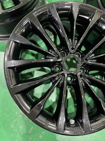 대구 휠복원 대구 휠도색 대구 휠수리 타이어 전문 휠플레이[BMW 5시리즈 순정 18인치 블랙펄유광 휠도색 작업입니다.] / 대구 서구 평리동