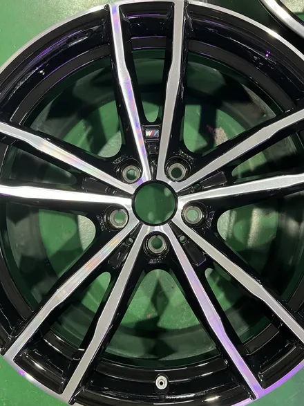 대구 휠복원 대구 휠도색 대구 자동차 휠수리 잘하는 곳 휠플레이 타이어 전문[BMW 3 순정 19인치 다이아몬드커팅 휠복원 작업입니다.] / 대구 서구 평리동