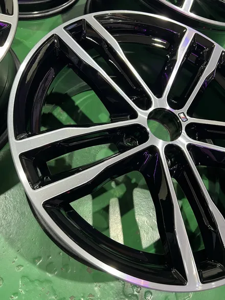 대구 휠복원 대구 휠도색 대구 자동차 휠수리 잘하는 곳 휠플레이 타이어 전문[BMW 440 순정 19인치 블랙커팅 커스텀 작업 입니다.] 대구 휠복원 성지 / 대구 서구 평리동