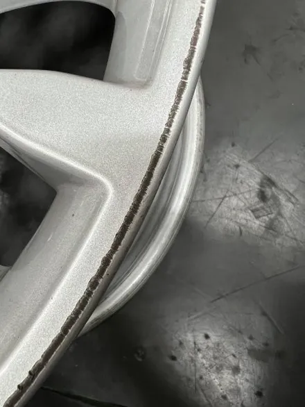 대구 휠복원 대구 휠도색 대구 자동차 휠수리 잘하는 곳 휠플레이 타이어 전문[BMW 5시리즈 순정 18인치 순정 휠복원 작업입니다.] / 대구 서구 평리동