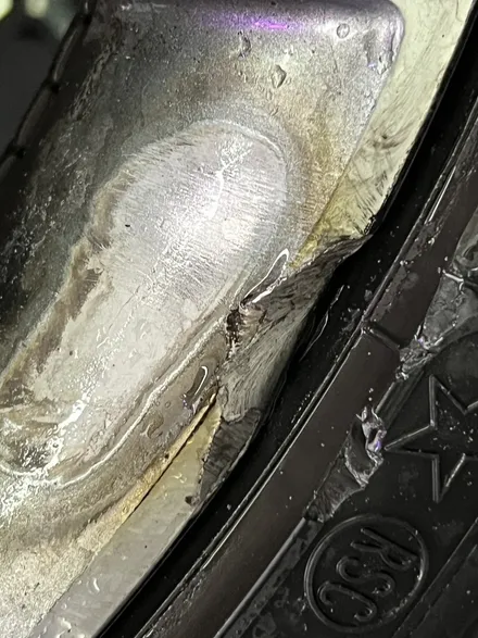 대구 휠복원 대구 휠도색 대구 휠수리 타이어 전문 휠플레이[벤츠 E쿠페 순정 20인치 다이아몬드컷팅 휠복원 작업입니다.] / 대구 서구 평리동