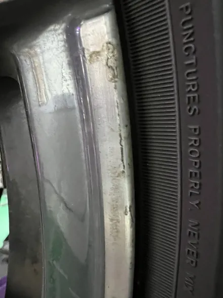 대구 휠복원 대구 휠도색 대구 휠수리 타이어 전문 휠플레이[BMW X5 순정 22인치 다이아몬드커팅 휠복원 작업입니다.] / 대구 서구 평리동