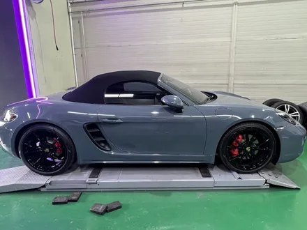 대구 휠복원 대구 휠도색 대구 휠수리 잘하는곳 휠플레이[포르쉐 박스터 순정 20인치 블랙유광 휠도색 작업입니다.] / 대구 서구 평리동