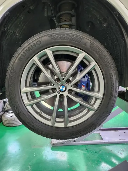 대구 휠복원 대구 휠도색 대구 휠수리 잘하는 곳 타이어 전문 휠플레이[BMW X3 순정 19인치 블랙펄유광 휠도색 작업입니다.] / 대구 서구 평리동