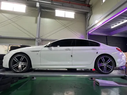 대구 휠복원 대구 휠도색 대구 휠수리 잘하는 곳 타이어 전문 휠플레이[BMW 640 순정 20인치 다이아몬드커팅 휠복원 작업입니다.] / 대구 서구 평리동