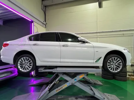 대구 휠복원 대구 휠도색 대구 자동차 휠수리 잘하는 곳 휠플레이 타이어 전문[BMW 5시리즈 순정 18인치 순정 휠복원 작업입니다.] / 대구 서구 평리동
