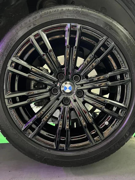 대구 휠복원 대구 휠도색 대구 휠수리 타이어 전문 휠플레이[BMW 3시리즈 순정 18인치 블랙유광 휠도색 작업 입니다.] / 대구 서구 평리동