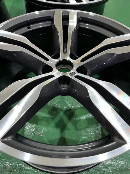 대구 휠복원 대구 휠도색 대구 휠수리 타이어 전문 휠플레이[BMW 7시리즈 순정 20인치 다이아몬드컷팅 휠복원 작업입니다.] / 대구 서구 평리동
