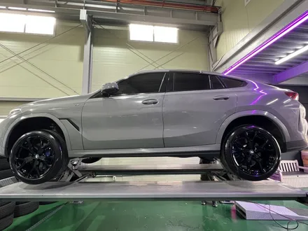 대구 휠복원 대구 휠도색 대구 휠수리 타이어 전문 휠플레이[BMW X6 순정 21인치 블랙유광 휠도색 작업입니다.] / 대구 서구 평리동