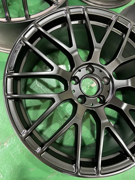 대구 휠복원 대구 휠도색 대구 휠수리 타이어 전문 휠플레이[벤츠 C63 AMG 순정 19인치 블랙반무광 휠도색 작업입니다.] / 대구 서구 평리동