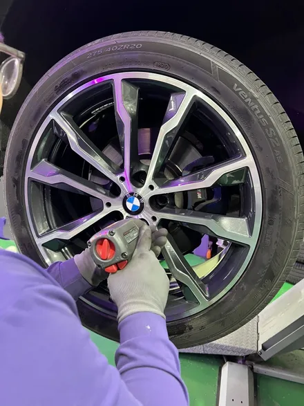 대구 휠복원 대구 휠도색 대구 휠수리 타이어 전문 휠플레이[BMW X3 순정 20인치 다이아몬드컷팅 휠복원 작업입니다.] / 대구 서구 평리동