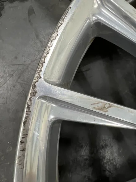 대구 휠복원 대구 휠도색 대구 휠수리 타이어 전문 휠플레이[벤츠 S650 순정 20인치 휠복원 작업입니다.] / 대구 서구 평리동