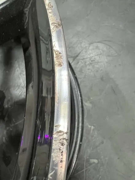 대구 휠복원 대구 휠도색 대구 자동차 휠수리 잘하는 곳 휠플레이 타이어 전문[BMW 320 투어링 순정 19인치 다이아몬드커팅 휠복원 작업입니다.] / 대구 서구 평리동