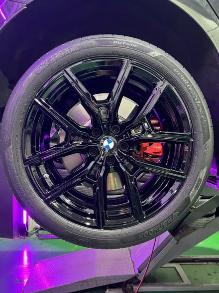 대구 휠복원 대구 휠도색 대구 자동차 휠수리 잘하는 곳 휠플레이 타이어 전문[BMW 4시리즈 G22 19인치 블랙유광 휠도색 작업입니다.] / 대구 서구 평리동
