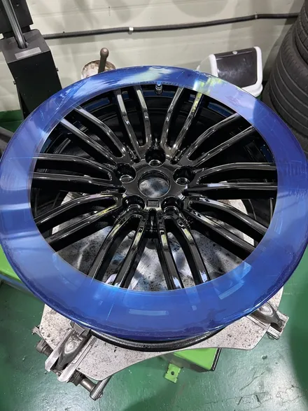 대구 휠복원 대구 휠도색 대구 휠수리 잘하는곳 타이어 전문 휠플레이[BMW 5시리즈 순정 19인치 블랙유광 휠도색 작업입니다.] / 대구 서구 평리동