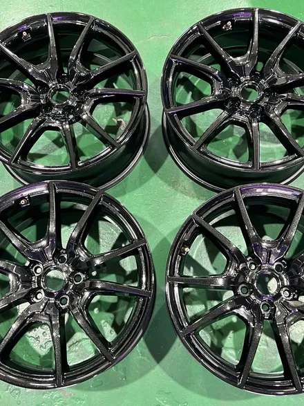 대구 휠복원 대구 휠도색 대구 자동차 휠수리 잘하는 곳 휠플레이[제네시스 G70 순정 19인치 블랙펄유광 휠도색 작업입니다.] / 대구 서구 평리동