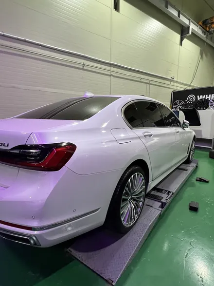 대구 휠복원 대구 휠수리 대구 휠도색 타이어 전문 휠플레이 [BMW 740 순정 20인치 다이아몬드컷팅 휠복원 작업입니다.] / 대구 서구 평리동