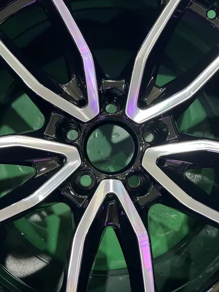 대구 휠복원 대구 휠도색 대구 자동차 휠수리 잘하는 곳 휠플레이 타이어 전문[벤츠 C43 AMG 순정 19인치 블랙커팅 커스텀 작업입니다.] / 대구 서구 평리동