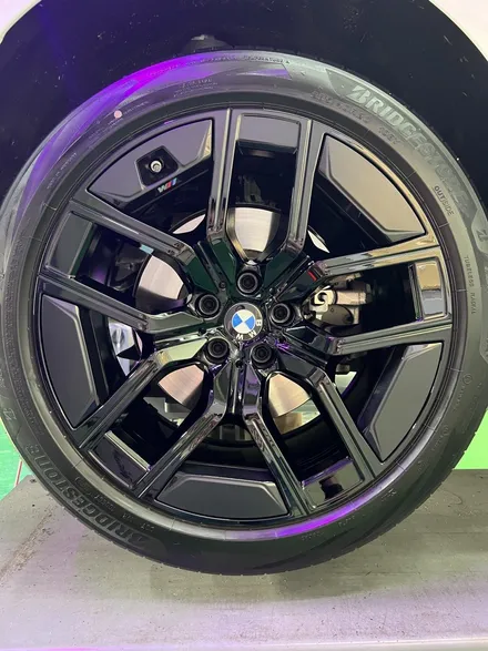 대구 휠복원 대구 휠도색 대구 휠수리 타이어 전문 휠플레이[BMW 7시리즈 순정 20인치 블랙유광 휠도색 작업입니다.] / 대구 서구 평리동