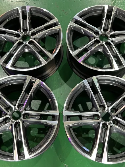 대구 휠복원 대구 휠도색 대구 휠수리 잘하는 곳 타이어 전문 휠플레이[BMW 1시리즈 순정 18인치 다이아몬드커팅 휠복원 작업입니다.] / 대구 서구 평리동