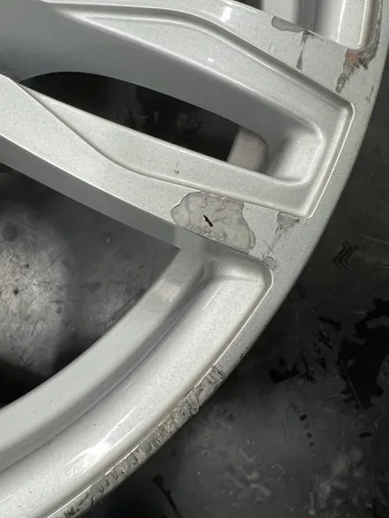 대구 휠복원 대구 휠도색 대구 자동차 휠수리 잘하는 곳 휠플레이 타이어 전문[BMW 5시리즈 순정 18인치 휠복원 작업입니다.] / 대구 서구 평리동