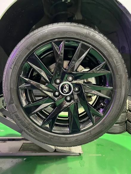 대구 휠복원 대구 휠도색 대구 자동차 휠수리 잘하는 곳 휠플레이 타이어 전문[현대 더 뉴 그랜저 ig 순정 18인치 블랙펄유광 휠도색 작업입니다.] / 대구 서구 평리동