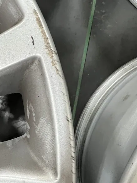 대구 휠복원 대구 휠도색 대구 자동차 휠수리 잘하는 곳 휠플레이 타이어 전문[BMW 5시리즈 순정 18인치 순정 휠복원 작업입니다.] / 대구 서구 평리동