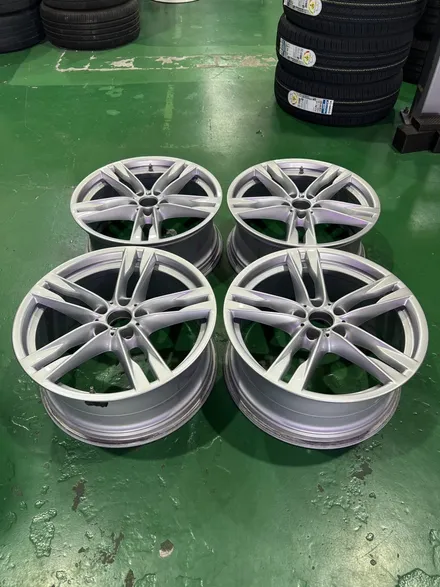 대구 휠복원 대구 휠도색 대구 자동차 휠수리 잘하는 곳 휠플레이 타이어 전문[BMW 6시리즈 순정 20인치 휠복원 작업입니다.] / 대구 서구 평리동