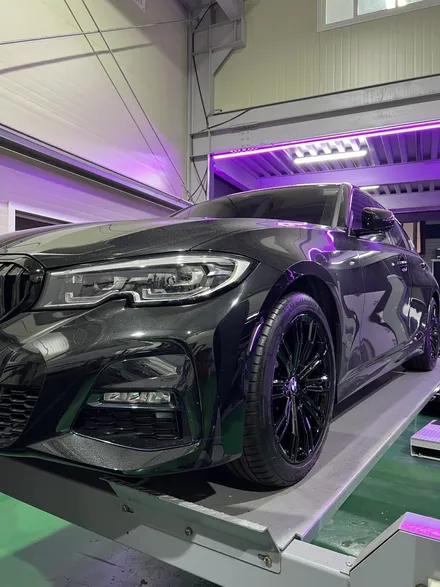 대구 휠복원 대구 휠도색 대구 휠수리 타이어 전문 휠플레이[BMW 3시리즈 순정 18인치 블랙유광 휠도색 작업 입니다.] / 대구 서구 평리동