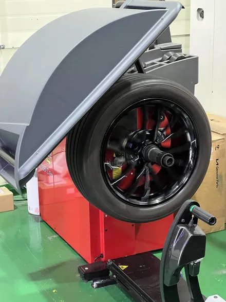 대구 휠복원 대구 휠도색 대구 휠수리 타이어 전문 휠플레이[BMW 5시리즈 순정 18인치 블랙펄유광 휠도색 작업입니다.] / 대구 서구 평리동
