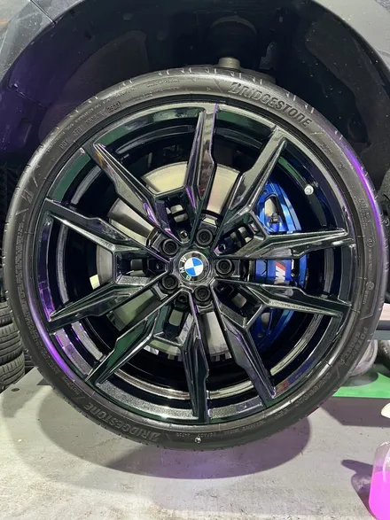 대구 휠복원 대구 휠도색 대구 자동차 휠수리 잘하는 곳 휠플레이 타이어 전문[BMW 850 순정 20인치 블랙펄유광 휠도색 작업입니다.] / 대구 서구 평리동
