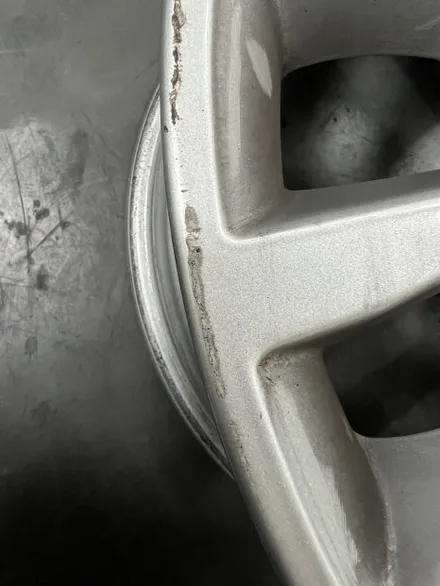 대구 휠복원 대구 휠도색 대구 자동차 휠수리 잘하는 곳 휠플레이 타이어 전문[BMW 5시리즈 순정 18인치 순정 휠복원 작업입니다.] / 대구 서구 평리동