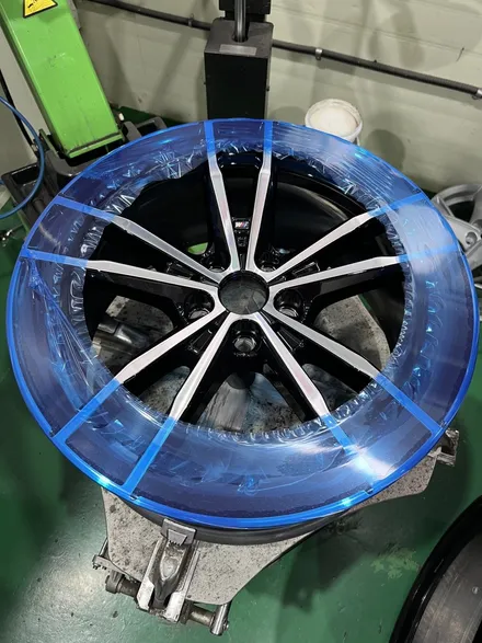 대구 휠복원 대구 휠도색 대구 자동차 휠수리 잘하는 곳 휠플레이 타이어 전문[BMW 3 순정 19인치 다이아몬드커팅 휠복원 작업입니다.] / 대구 서구 평리동