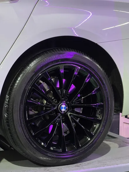 대구 휠복원 대구 휠도색 대구 자동차 휠수리 잘하는 곳 휠플레이 타이어 전문[BMW 5시리즈 순정 18인치 블랙유광 휠도색 작업입니다.] / 대구 서구 평리동