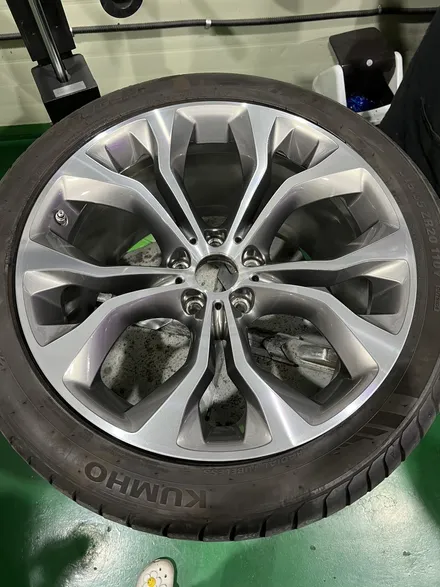 대구 휠복원 대구 휠도색 대구 휠수리 타이어 전문 휠플레이[BMW X6 순정 20인치 다이아몬드컷팅 휠복원 작업입니다.] / 대구 서구 평리동